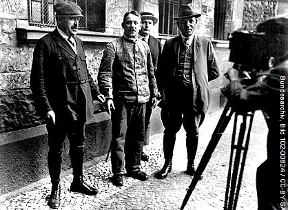 Bundesarchiv, Bild 102-00824 / CC-BY-SA