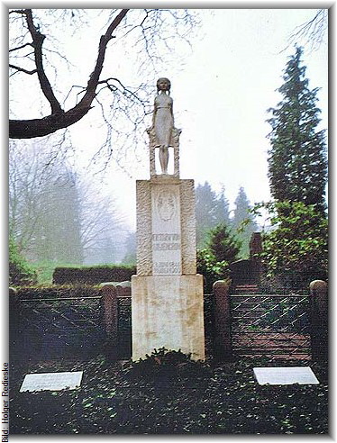 liliencrongb