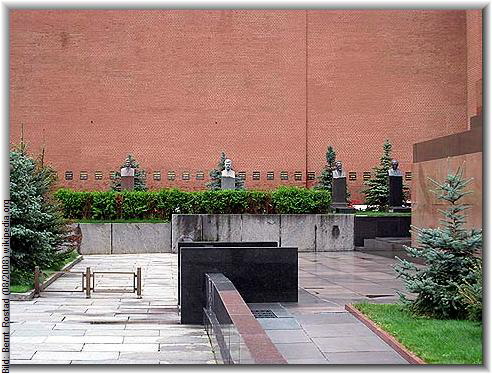 moskau_kremlmauer_bd