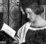 1922